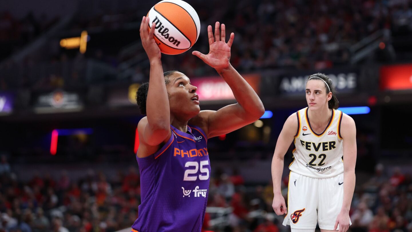 Alyssa Thomas x Caitlin Clark
