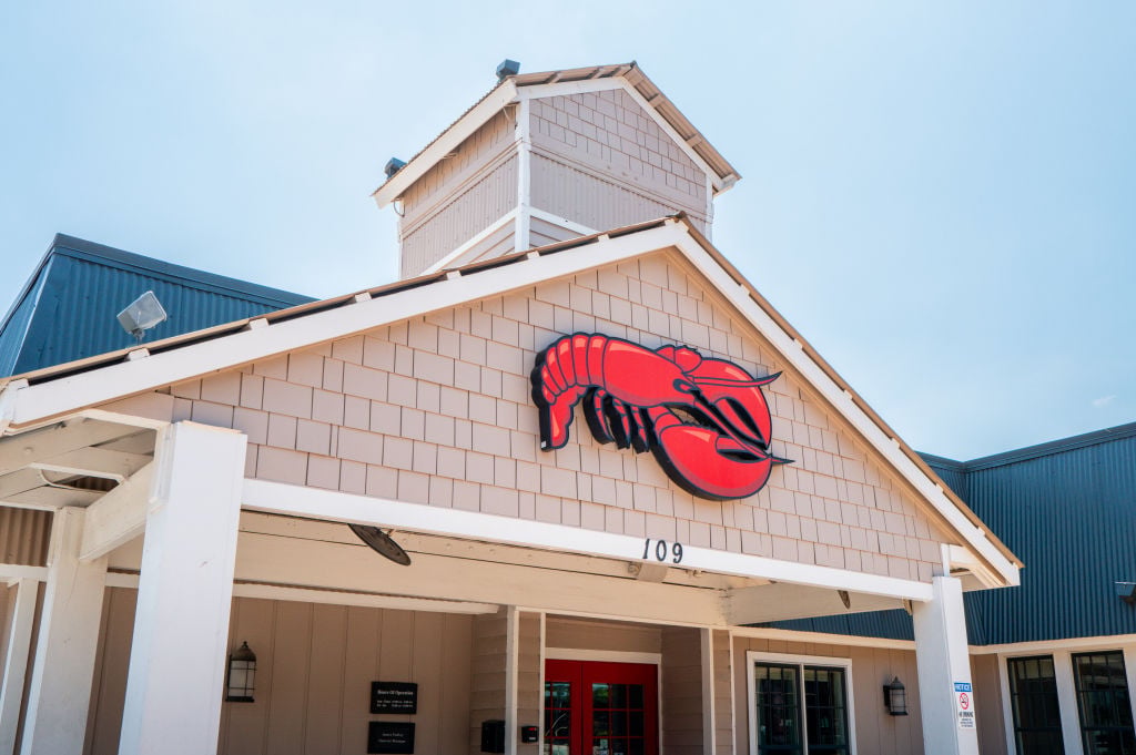 Red Lobster creditors sue former CEO and Thai Union over the Endless Shrimp deal that helped push the chain into bankruptcy