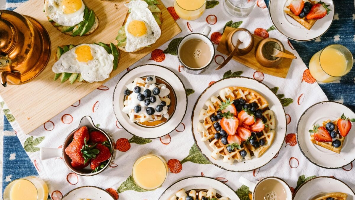 Black-owned ATL brunch spot sparks debate after owner was pictured with conservative politician